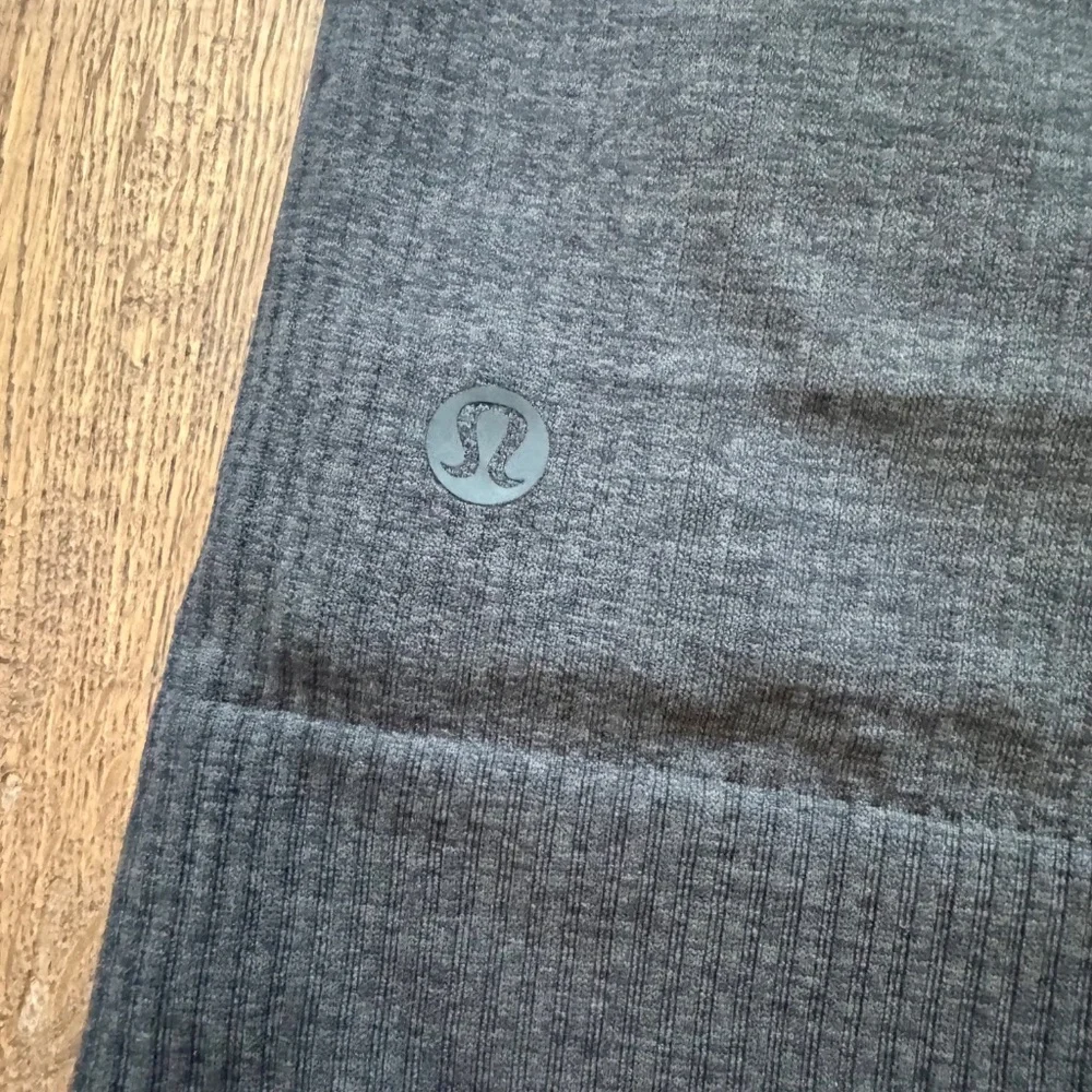 Lululemon Ebb To‎ Street Black Long Sleeve Ribbed Padded Top Size 4 W3DZNS L
